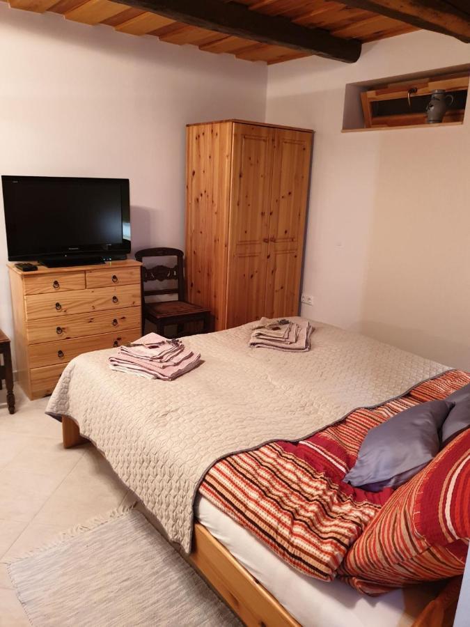 Kis Haz Apartman Zalacsány Exterior foto
